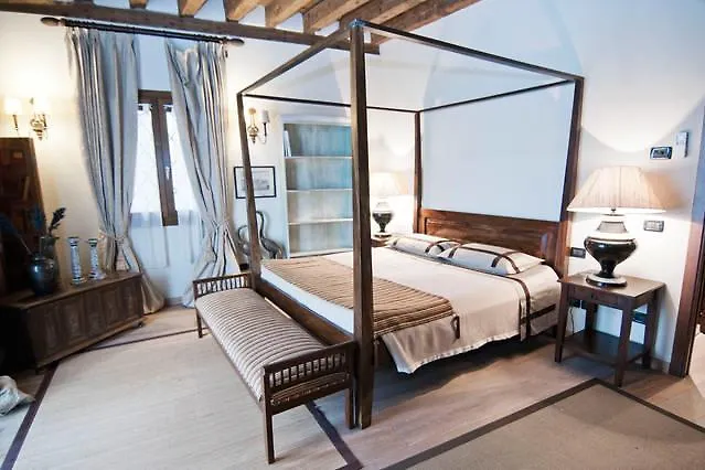 Venice Country Apartments Mira